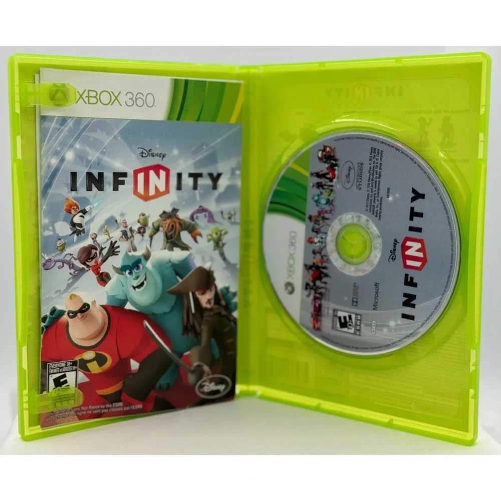 Disney Infinity - Xbox 360 - W/Manuel - Portal Base - 6 figures - 3 Power Discs